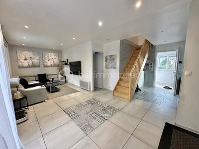 Maison - 125 m² - 9 pièces