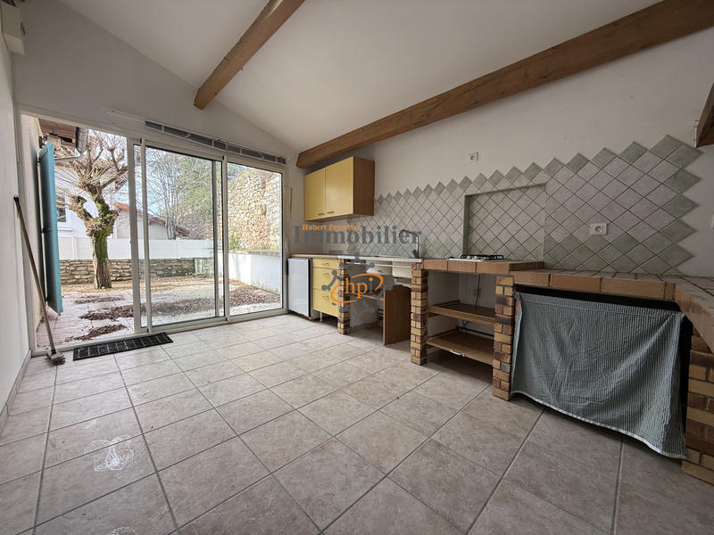 Maison - 185 m² - 7 pièces