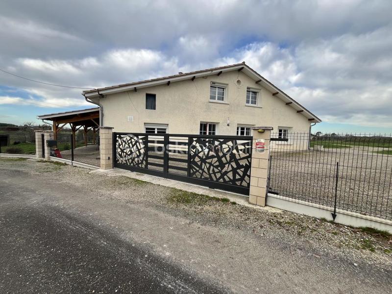 Demeure - 239 m² - 10 pièces