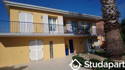 Chambre - 12 m² - 1 pièce