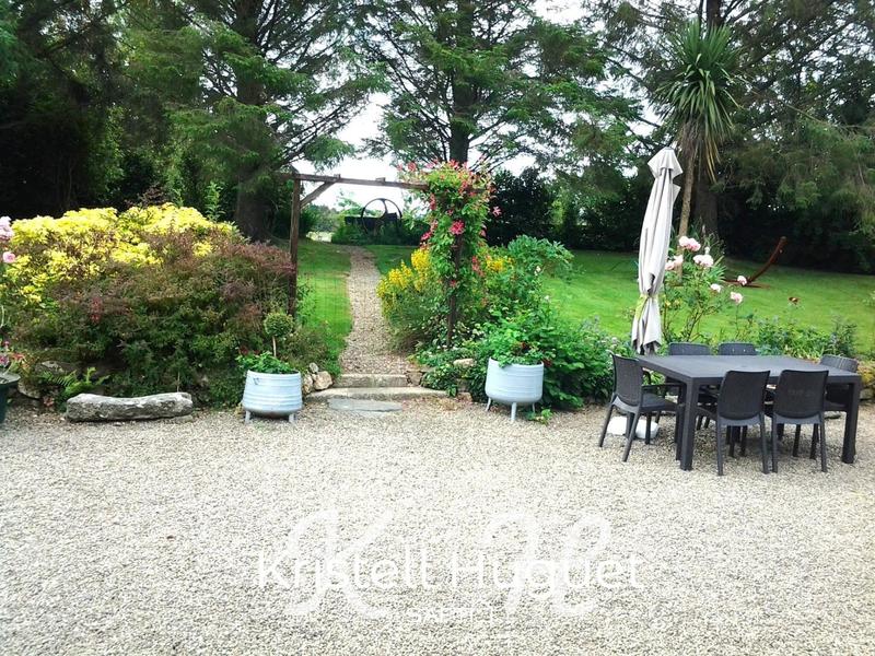 Maison - 195 m² - 9 pièces