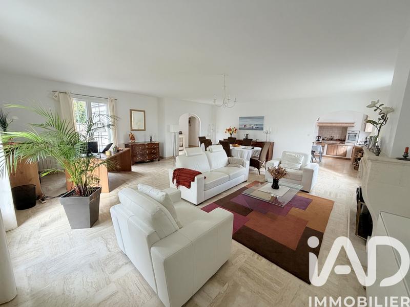 Maison - 142 m² - 5 pièces