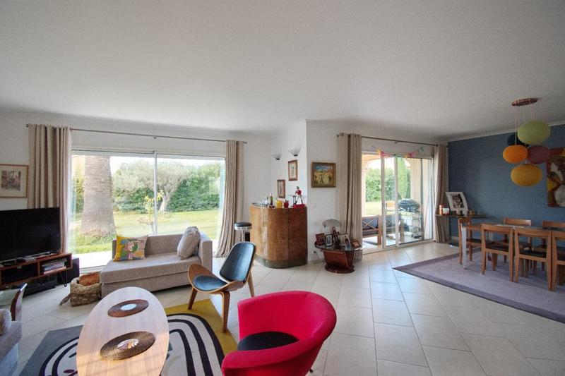 Villa - 183 m² - 6 pièces