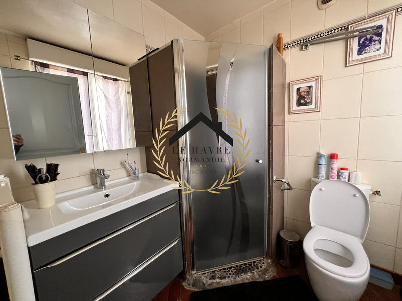 Maison traditionnelle - 162 m² - 6 pièces