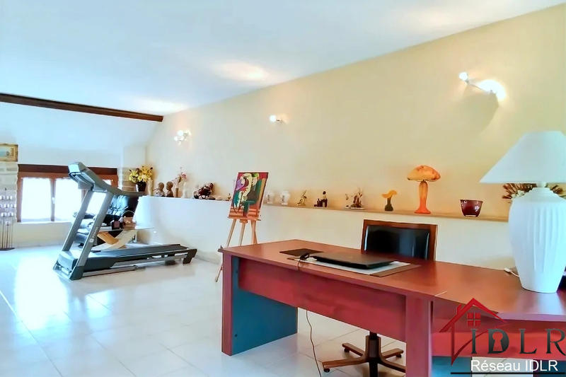 Maison en pierre - 266 m² - 8 pièces