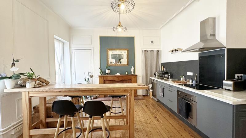 Maison de ville - 180 m² - 7 pièces