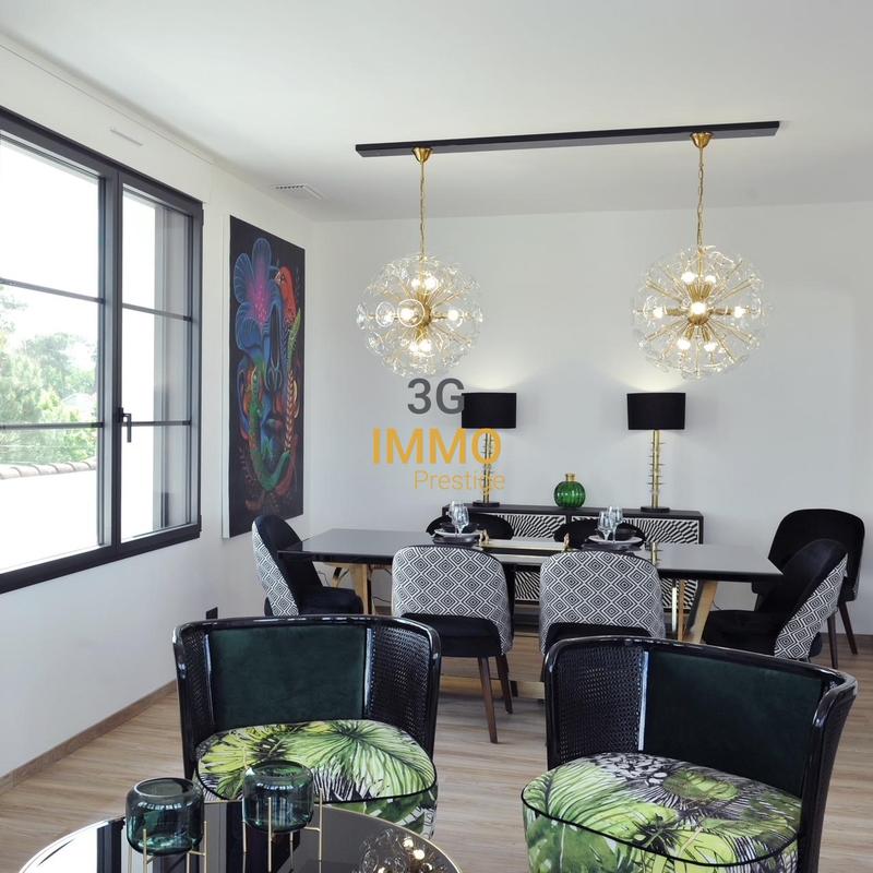 Maison d'architecte - 300 m² - 13 pièces