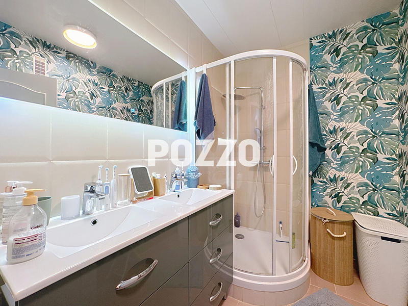 Appartement - 95 m² - 4 pièces