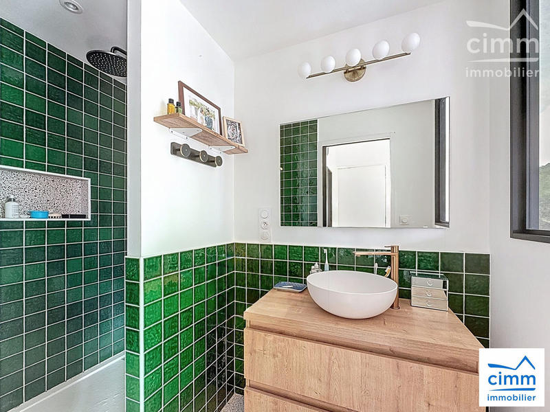 Appartement - 104 m² - 4 pièces