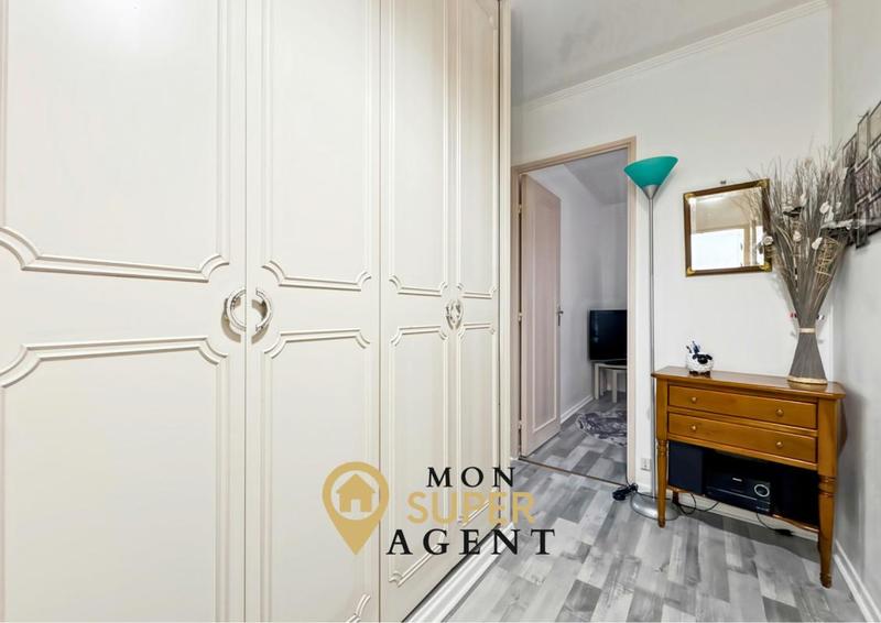 Appartement - 77 m² - 4 pièces