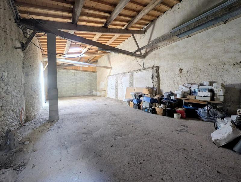 Maison - 260 m² - 9 pièces