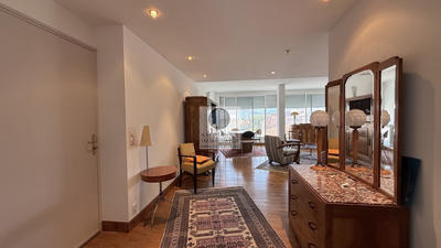 Appartement - 137 m² - 6 pièces