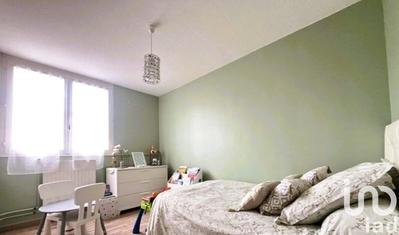 Appartement - 90 m² - 5 pièces