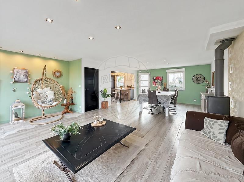 Maison - 140 m² - 6 pièces