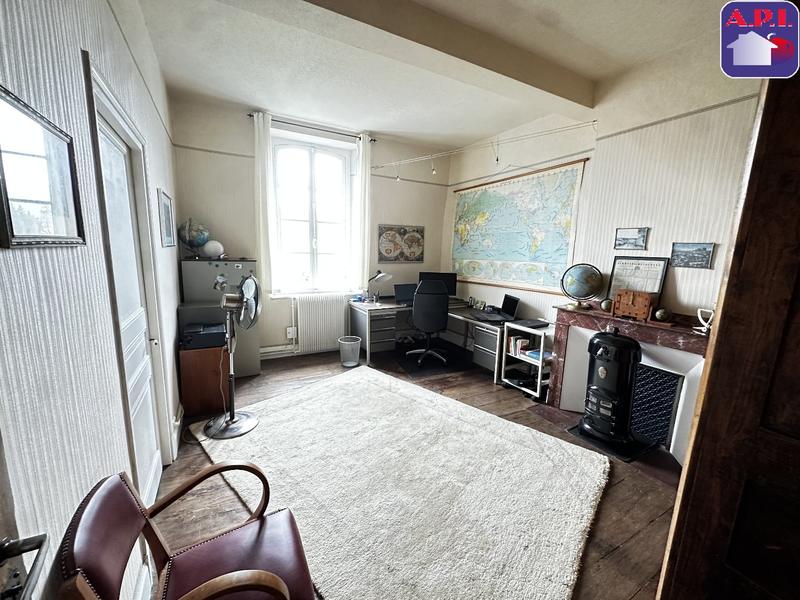 Maison - 287 m² - 8 pièces