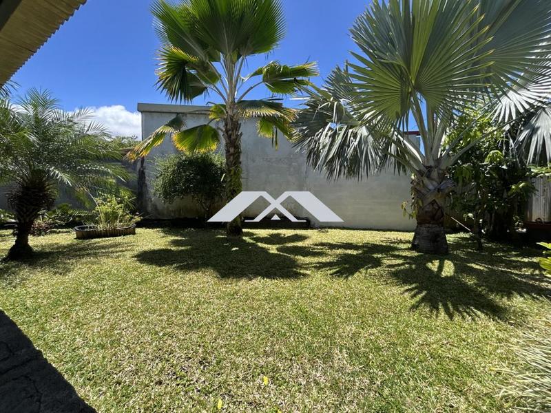 Maison - 98 m² - 5 pièces