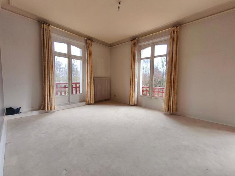 Appartement - 172 m² - 5 pièces