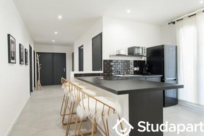 Chambre - 14 m² - 1 pièce