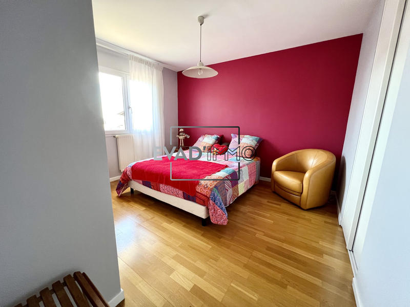 Villa - 180 m² - 7 pièces