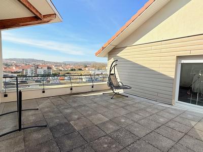 Appartement - 82 m² - 4 pièces