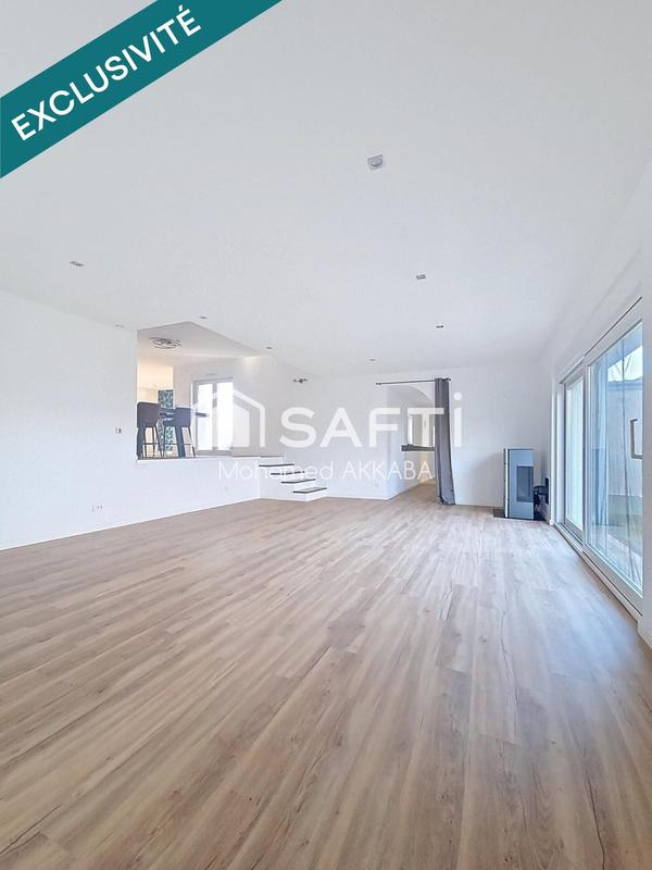 Maison - 300 m² - 8 pièces