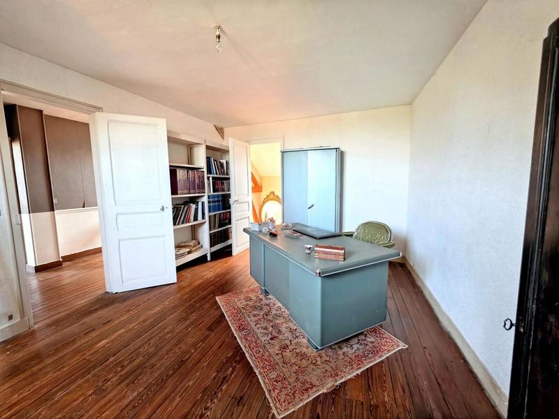 Maison bourgeoise - 242 m² - 7 pièces