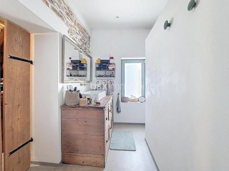 Maison - 254 m² - 8 pièces