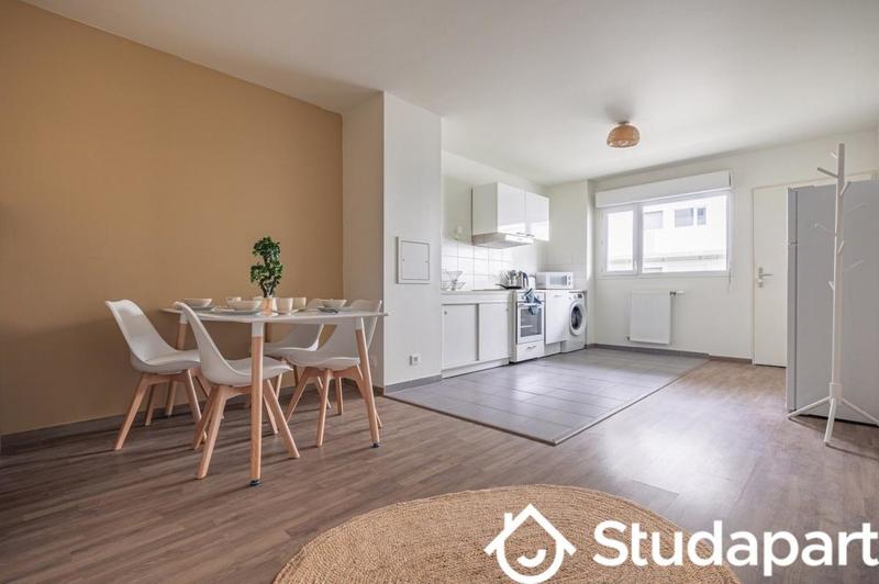 Chambre - 12 m² - 1 pièce