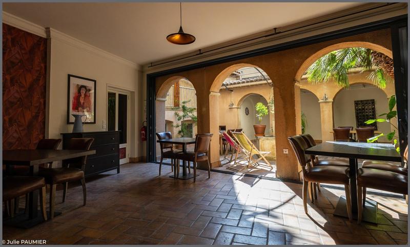 Local commercial - 248 m²