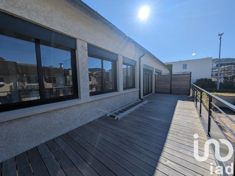 Appartement - 102 m² - 4 pièces