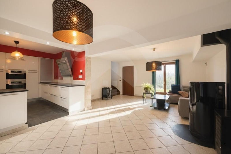 Maison - 130 m² - 6 pièces