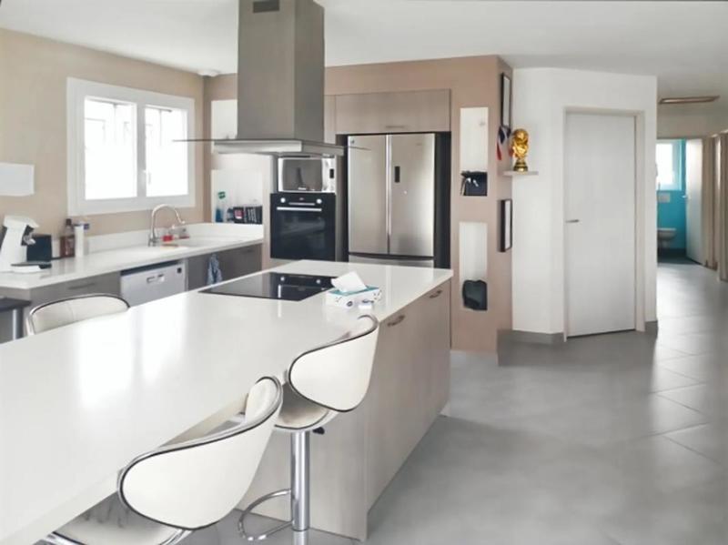 Maison - 104 m² - 4 pièces