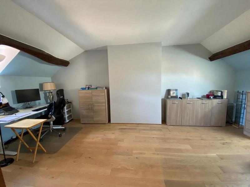 Maison - 211 m² - 6 pièces