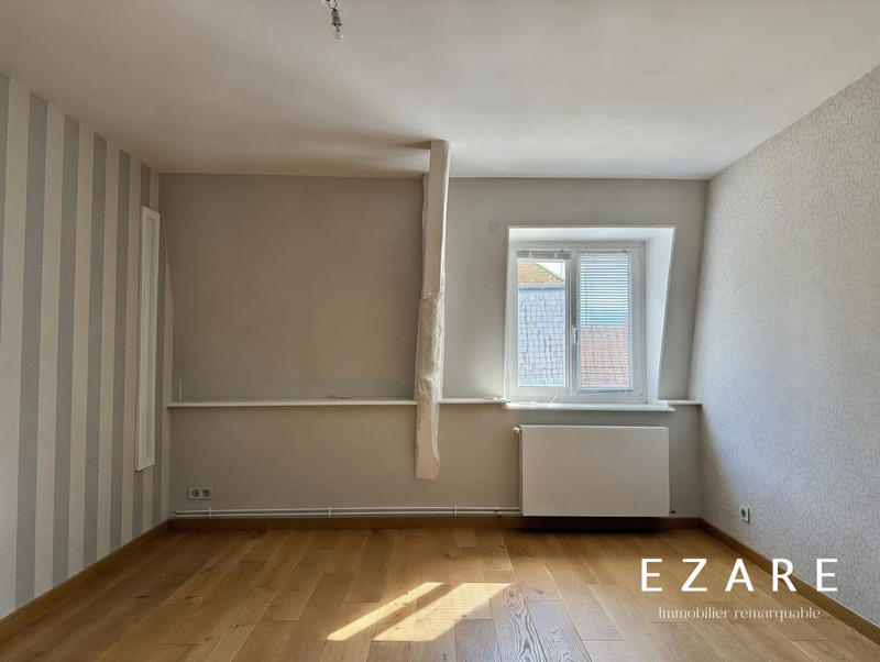 Appartement - 216 m² - 5 pièces