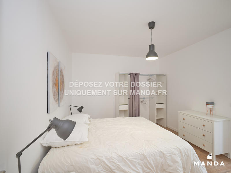 Chambre - 14 m² - 5 pièces