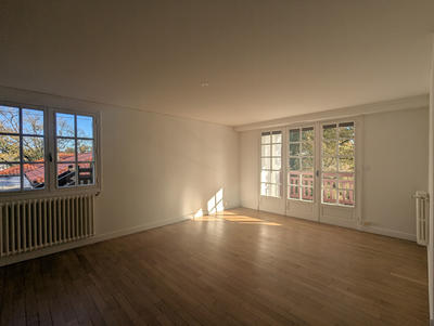 Appartement - 130 m² - 4 pièces