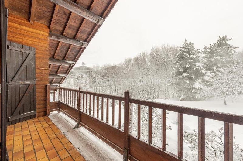 Immeuble - 173 m² - 9 pièces