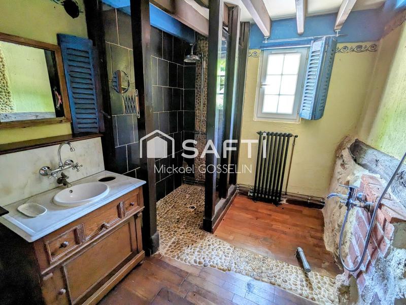 Maison - 300 m² - 9 pièces