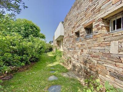 Maison - 174 m² - 5 pièces