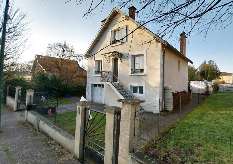 Maison - 88 m² - 4 pièces