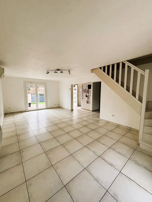 Maison - 85 m² - 4 pièces