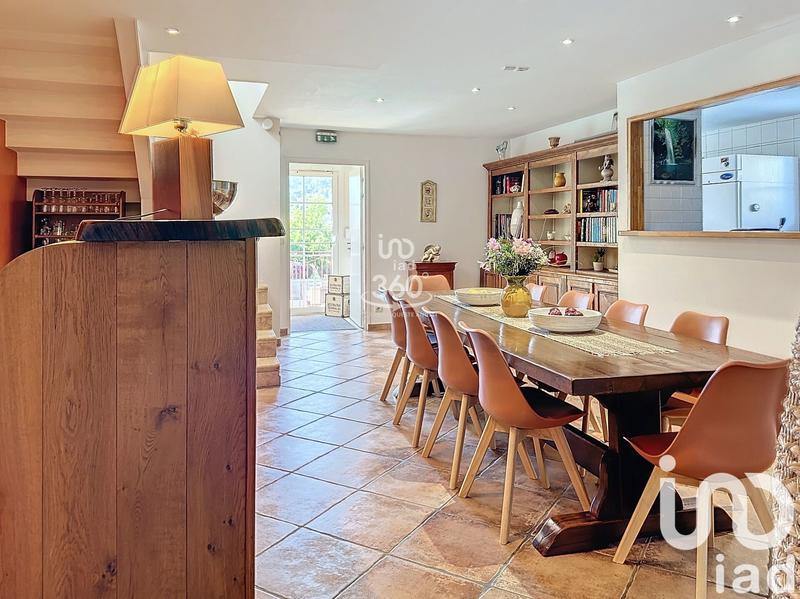 Bastide - 258 m² - 9 pièces