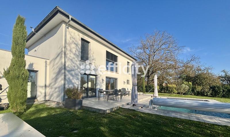 Pavillon - 137 m² - 5 pièces