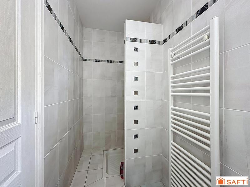 Maison - 226 m² - 7 pièces