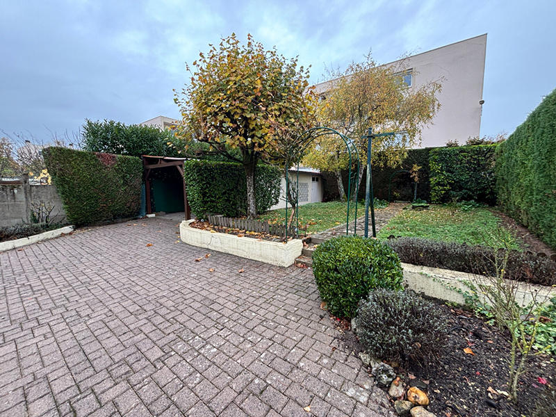 Maison - 84 m² - 3 pièces