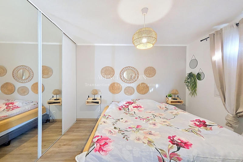 Maison contemporaine - 163 m² - 4 pièces