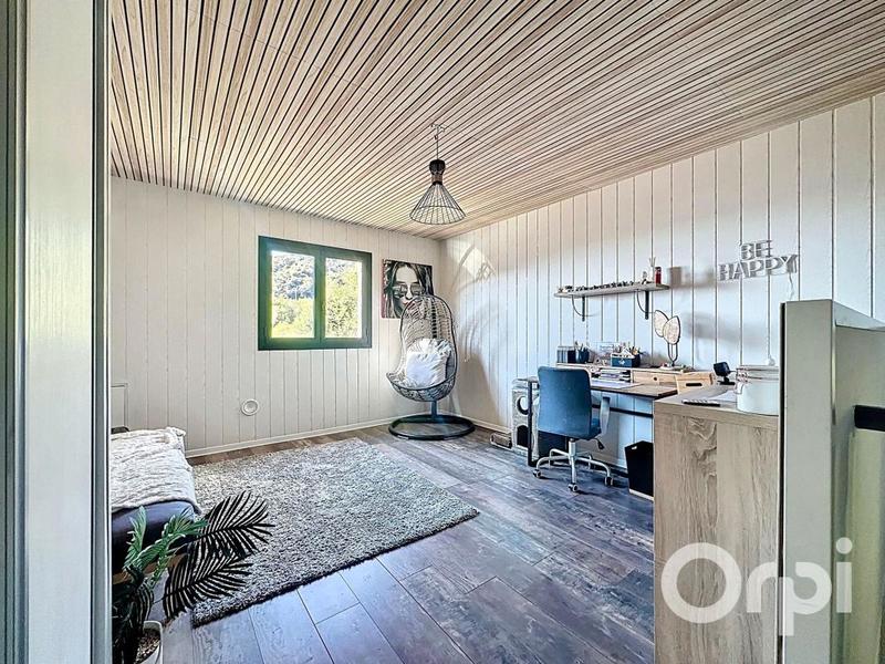 Maison - 183 m² - 5 pièces