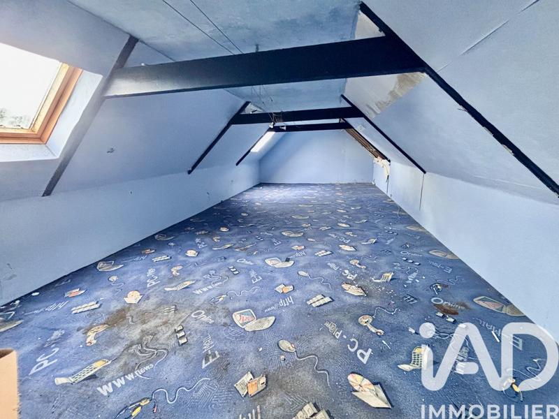 Maison - 267 m² - 11 pièces