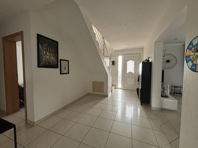 Maison - 182 m² - 7 pièces