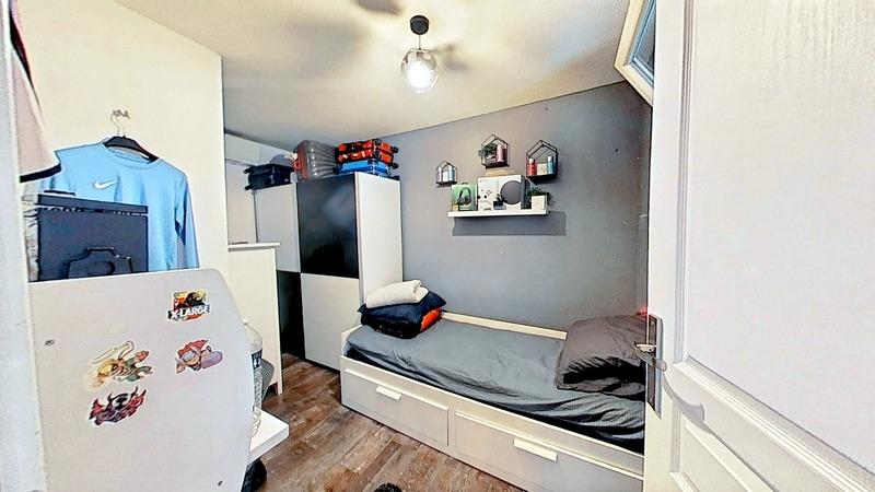 Appartement - 96 m² - 5 pièces